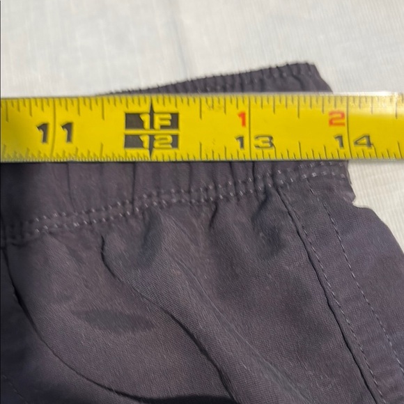 The North Face Women's Dark Gray Cargo Shorts - Picture 6 of 7